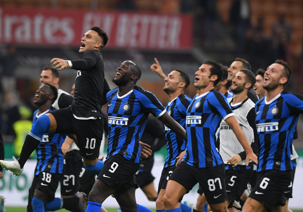 曼城对主帅位置的未雨绸缪早有先例：曾有一位外籍教练与贝吉里斯坦的谈判进展顺利，甚至已开始考虑潜在教练团队人选。但随后瓜迪奥拉完成了续约。 [via @Jack_Gaughan] 来源：City Xtra