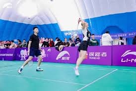 天王盖地虎！汉堡后卫复刻2017年吉鲁的神级蝎子摆尾